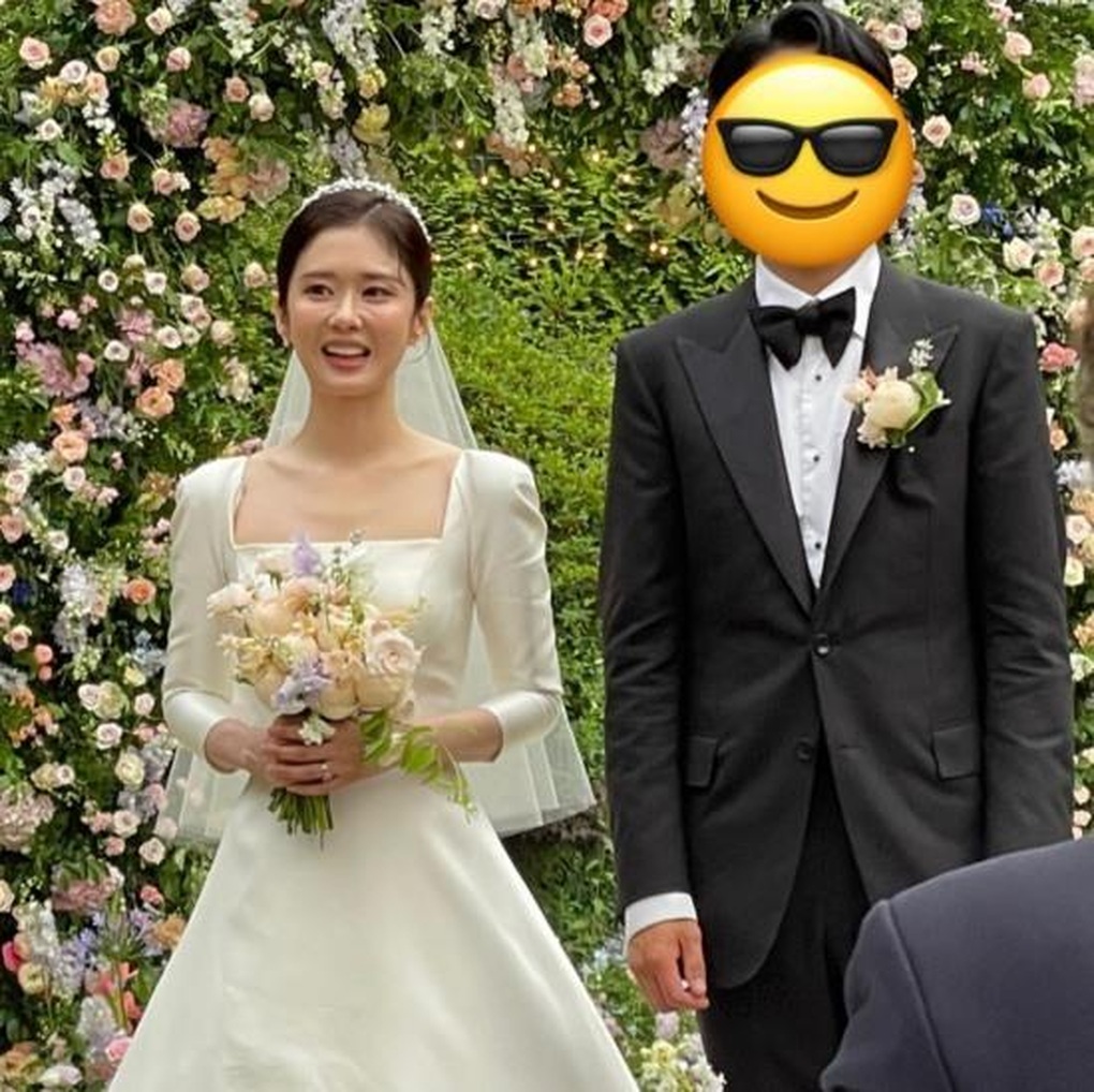 Cô dâu tuổi 41 Jang Nara quyết giấu chú rể, tin sẽ là người vợ hạnh phúc - 3 Cô dâu tuổi 41 Jang Nara quyết giấu chú rể, tin sẽ là người vợ hạnh phúc - 3