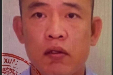 Truy nã kẻ chém đôi nam nữ tại khu đô thị ở Hà Nội