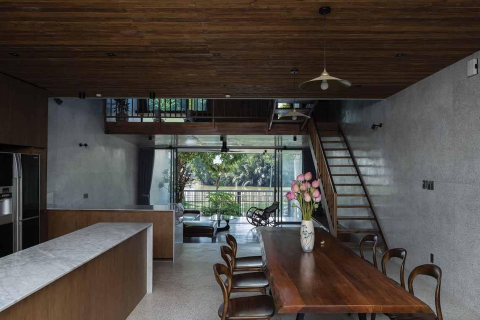 Biệt thự tràn ngập cây xanh, tách mình khỏi khói bụi xô bồ ở Sài Gòn - 7