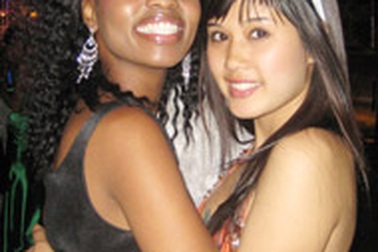 Vì sao người đẹp Việt “bại” trên đấu trường sắc đẹp quốc tế?