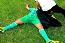 Vụ đột tử khi đá bóng: Cách nhận diện bệnh chết người