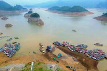 Mực nước hồ thủy điện nhân tạo lớn nhất Việt Nam xuống thấp kỷ lục