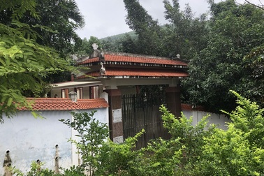 Giờ chót, biệt phủ trái phép của “đại gia vàng” vẫn chưa tháo dỡ xong