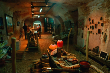 Con người có thể sống dưới lòng đất để "trốn" biến đổi khí hậu?