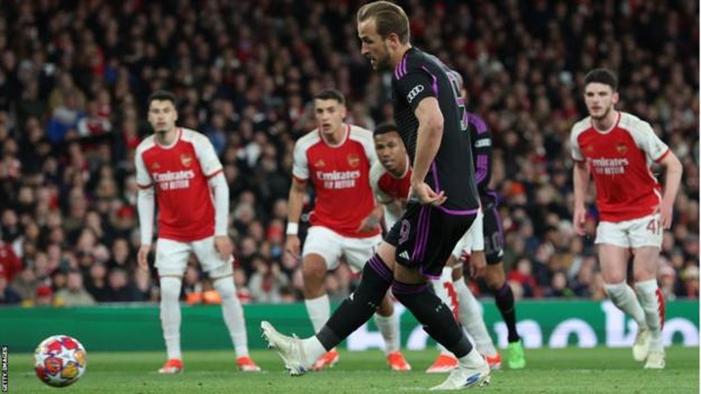 Rượt đuổi kịch tính, Arsenal hòa hú vía trước Bayern Munich - 2 Rượt đuổi kịch tính, Arsenal hòa hú vía trước Bayern Munich - 2