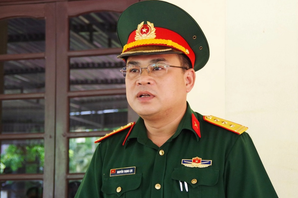 Lật đá núi tìm đồng đội - 2 Lật đá núi tìm đồng đội - 2