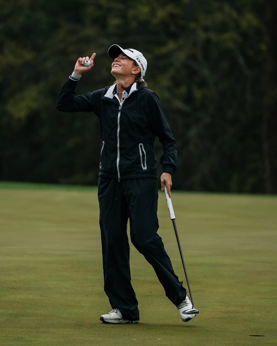 Cháu gái Tổng thống Trump: “Công chúa làng golf” xinh đẹp và tài năng - 5 Cháu gái Tổng thống Trump: “Công chúa làng golf” xinh đẹp và tài năng - 5