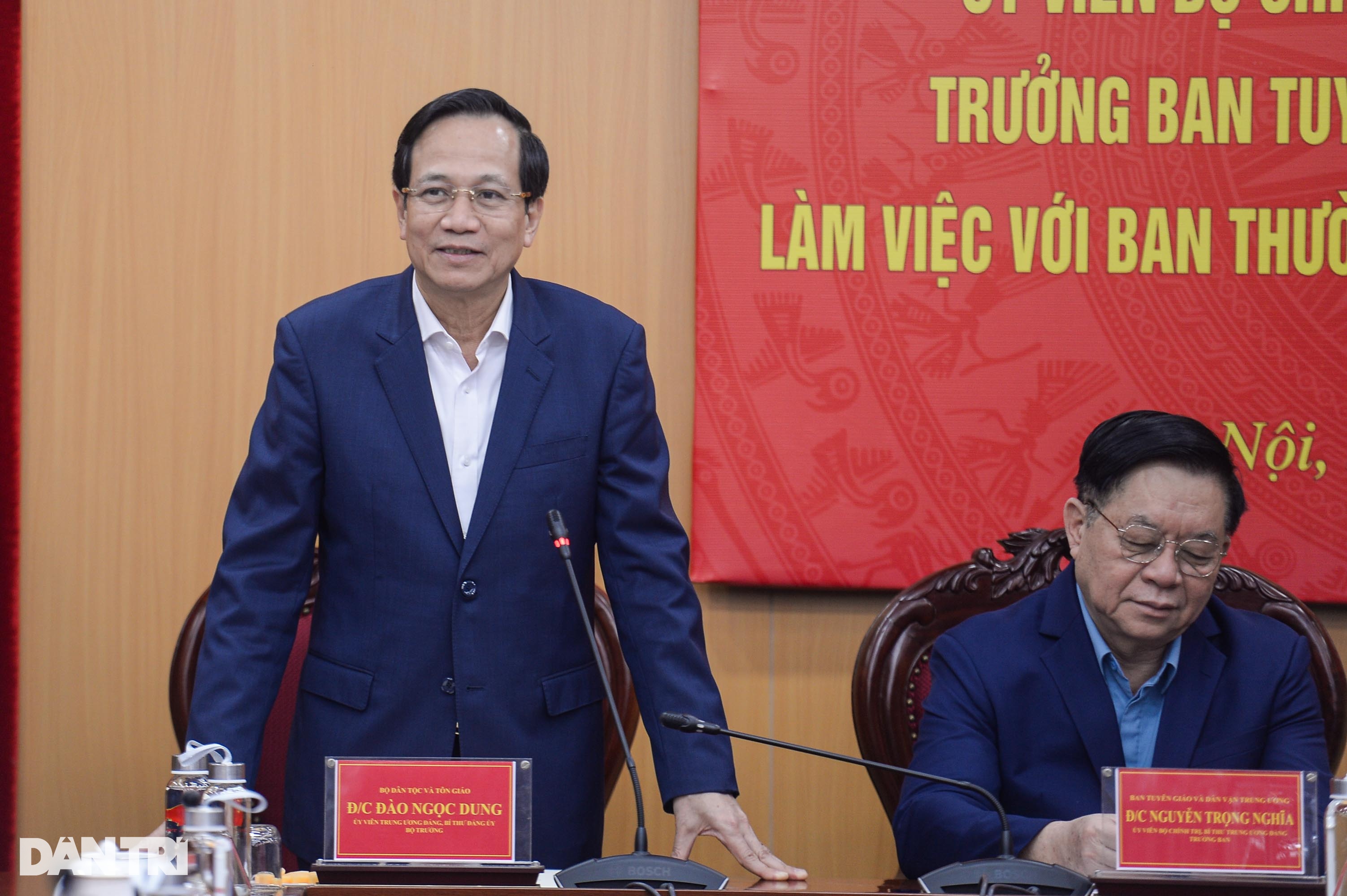 Bộ trưởng Đào Ngọc Dung: Đảm bảo bình đẳng đối với đồng bào dân tộc - 3 Bộ trưởng Đào Ngọc Dung: Đảm bảo bình đẳng đối với đồng bào dân tộc - 3