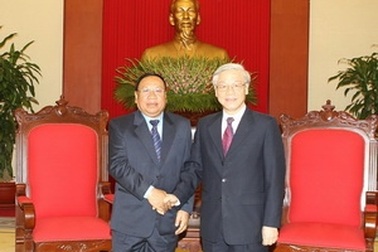 Việt-Lào phối hợp chặt chẽ giữa Mặt trận hai nước