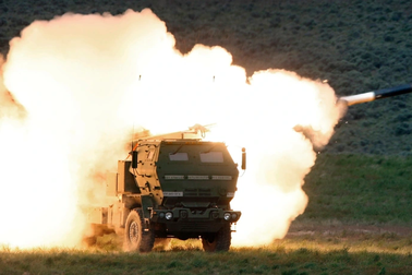 Ukraine dùng hỏa thần HIMARS nhằm vào "xương sống" của pháo binh Nga