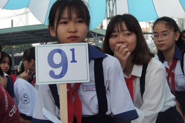 Miễn học phí THCS: Không phải mấy chục ngàn thì không cần giảm!