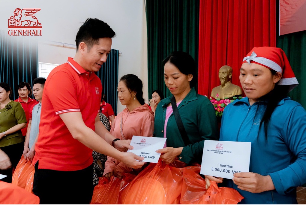 Generali Việt Nam ủng hộ gần 900 triệu đồng hỗ trợ miền Bắc tái thiết sau bão - 2 Generali Việt Nam ủng hộ gần 900 triệu đồng hỗ trợ miền Bắc tái thiết sau bão - 2