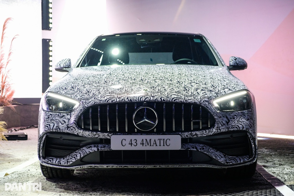 Mercedes-AMG C 43 lắp ráp tại Việt Nam, sedan hiệu suất cao cho tay chơi - 1 Mercedes-AMG C 43 lắp ráp tại Việt Nam, sedan hiệu suất cao cho tay chơi - 1