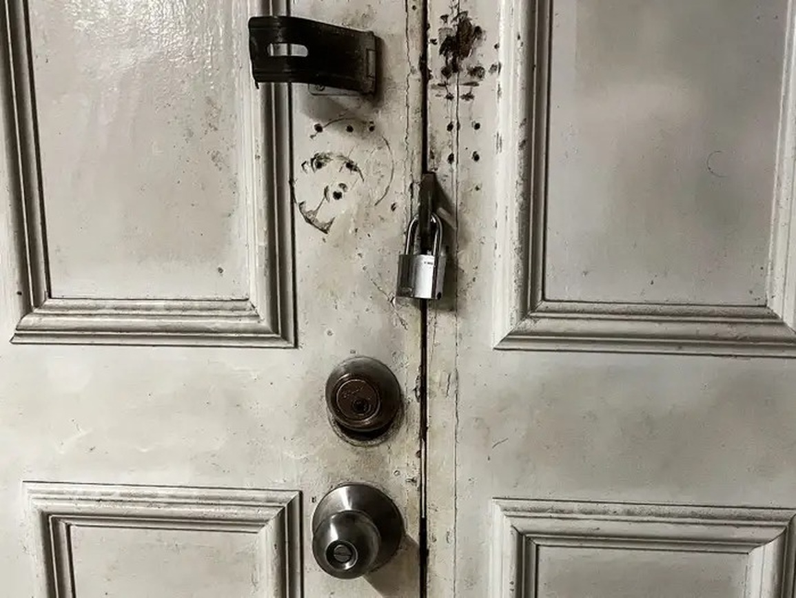 Liều mình ở qua đêm tại khách sạn bị đồn ma ám giá gần 1 triệu đồng - 3 Liều mình ở qua đêm tại khách sạn bị đồn ma ám giá gần 1 triệu đồng - 3