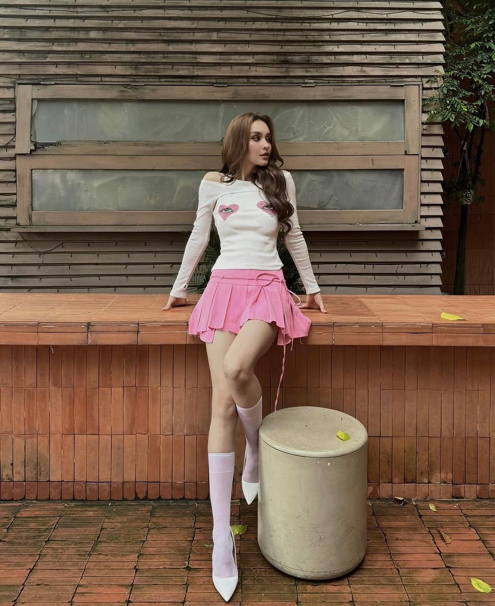 Bông hồng lai MLee: Tôi trầm cảm khi bị chỉ trích sau một gameshow - 2 Bông hồng lai MLee: Tôi trầm cảm khi bị chỉ trích sau một gameshow - 2