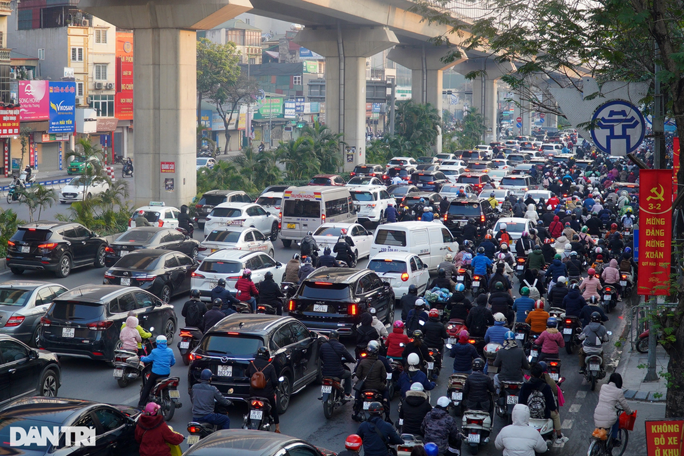 giao-thong-ha-noi-un-tac-tro-lai2-edited-1675050731063-1737047525971.jpeg