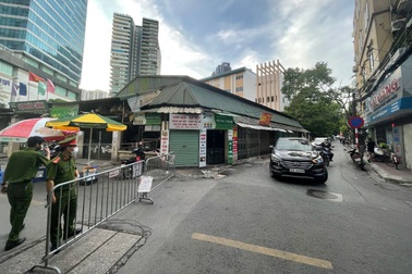 Hà Nội: Tạm đóng cửa chợ Nhân Chính do có F0 đến mua hàng