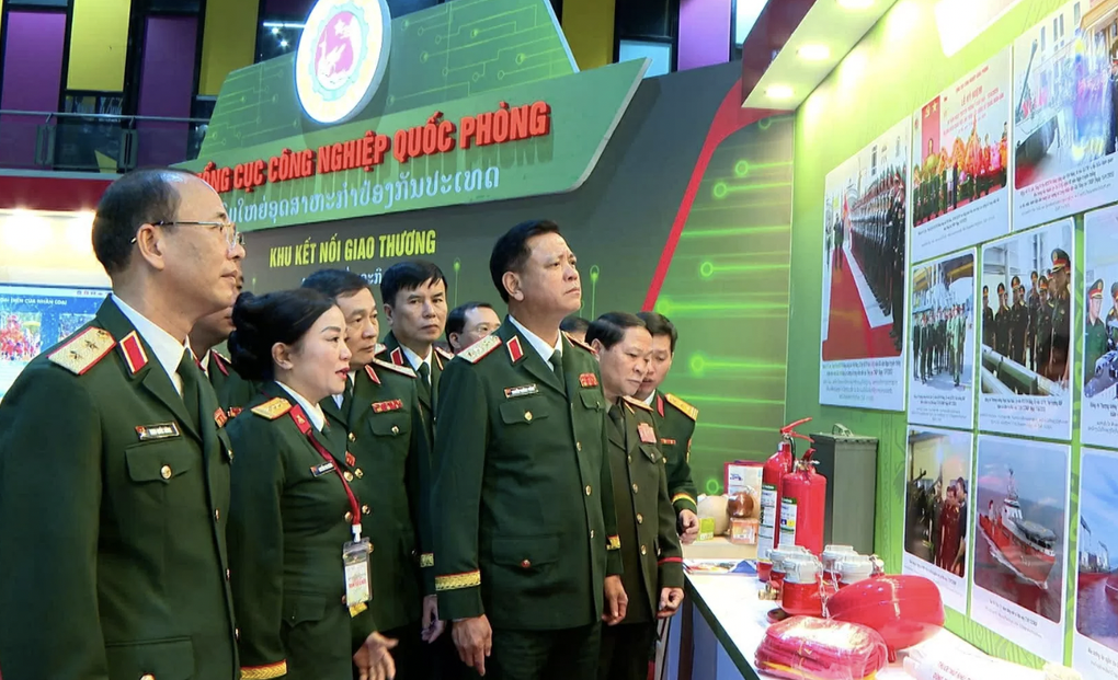 Khai mạc Hội chợ kết nối giao thương, quảng bá sản phẩm Việt Nam - Lào - 2