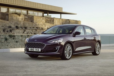 Ford thay đổi thiết kế mẫu Focus theo thị trường Trung Quốc