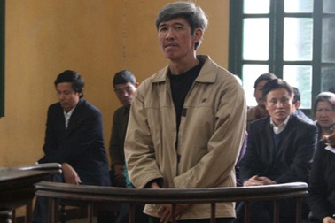 Thẩm phán “ăn” toilet lĩnh án 15 năm tù