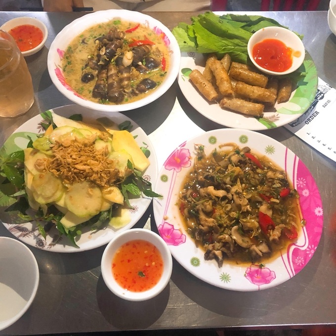 Quy Nhơn nắng gió có nhiều món ngon: Tuổi trẻ đáng giá bao nhiêu, còn chần chừ gì mà không xách balo lên và đi! - Ảnh 14. Quy Nhơn nắng gió có nhiều món ngon: Tuổi trẻ đáng giá bao nhiêu, còn chần chừ gì mà không xách balo lên và đi! - Ảnh 14.