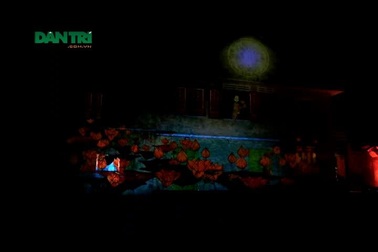 Lễ hội ánh sáng "sắc màu Hội An" đẹp rực rỡ trong đêm giao thừa Tết nguyên đán Đinh Dậu 2017