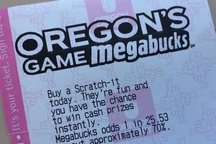 Mua tờ vé số đại lý in nhầm, trúng ngay 166 tỷ đồng