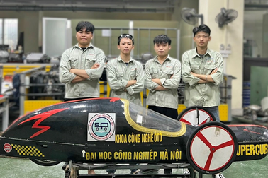 Sinh viên Việt chia sẻ tại chung kết Shell Eco-Marathon 2023
