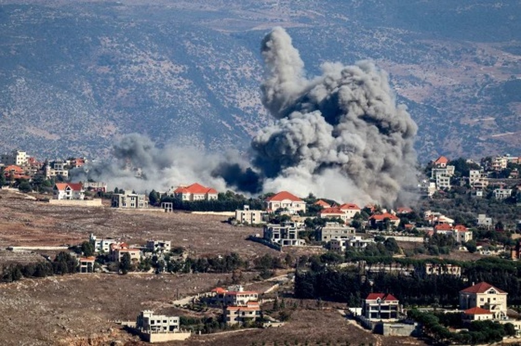 Israel nối lại không kích Hezbollah ở Li Băng - 1 Israel nối lại không kích Hezbollah ở Li Băng