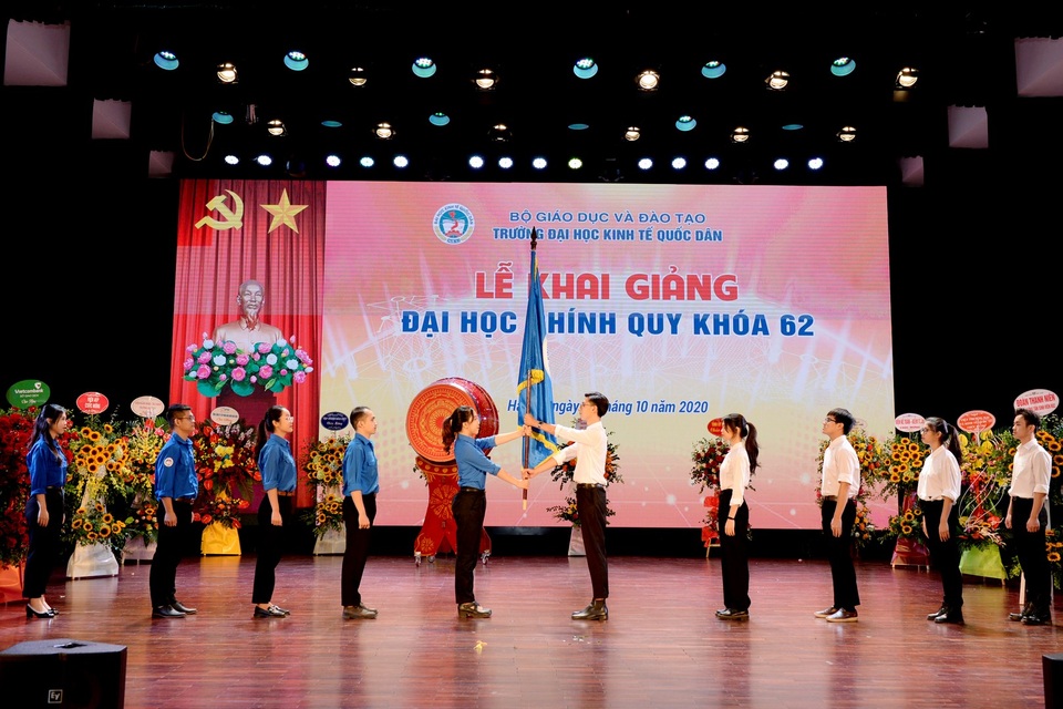 ĐH Kinh tế quốc dân áp dụng công nghệ vào giảng dạy để thành ĐH thông minh - 3 ĐH Kinh tế quốc dân áp dụng công nghệ vào giảng dạy để thành ĐH thông minh - 3