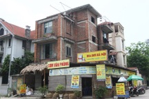 Ai bảo biệt thự "triệu đô" bỏ hoang là lãng phí?