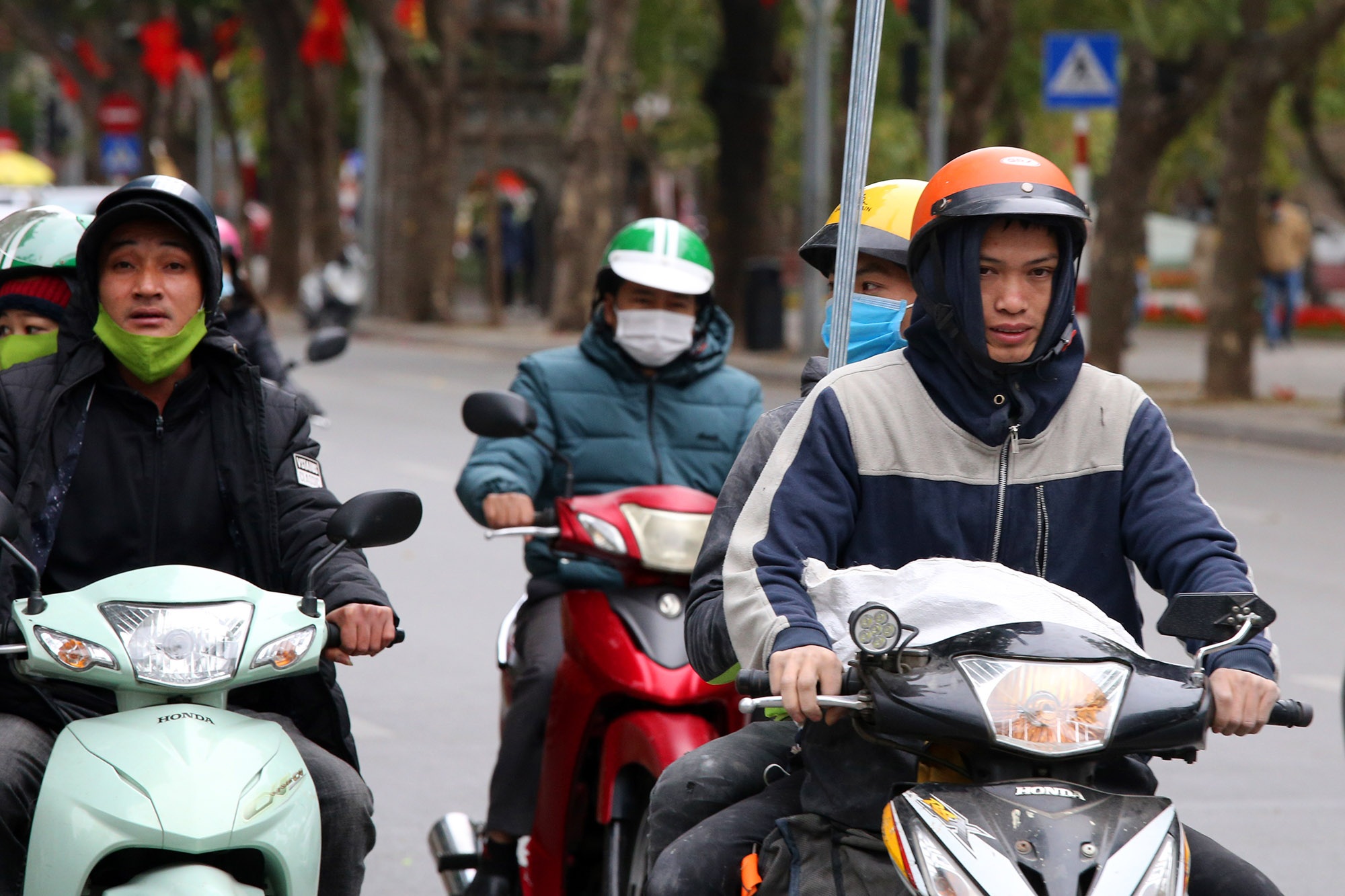Hà Nội chìm trong giá lạnh đầu năm 2021 - 5 Hà Nội chìm trong giá lạnh đầu năm 2021 - 5