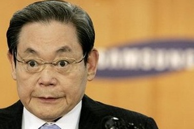 Chủ tịch Samsung Electronics nhập viện khẩn cấp vì đau tim