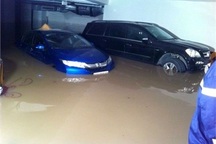 Ôtô ngập nước coi như ‘đồ bỏ’