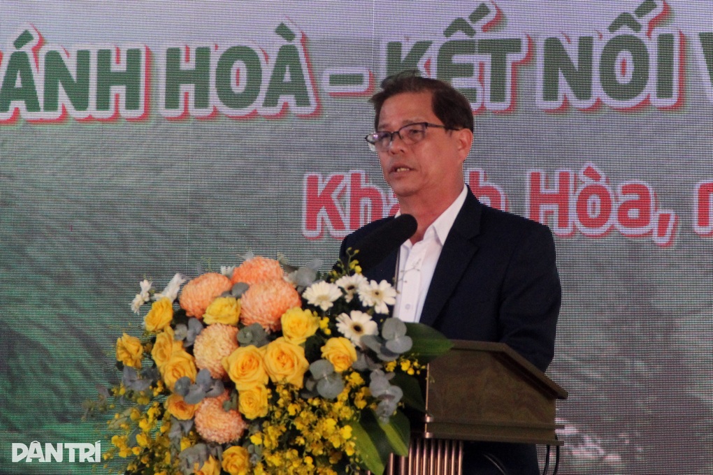 Chủ tịch Quốc hội nhấn nút khởi công dự án đường gần 2.000 tỷ đồng - 2 Chủ tịch Quốc hội nhấn nút khởi công dự án đường gần 2.000 tỷ đồng - 2