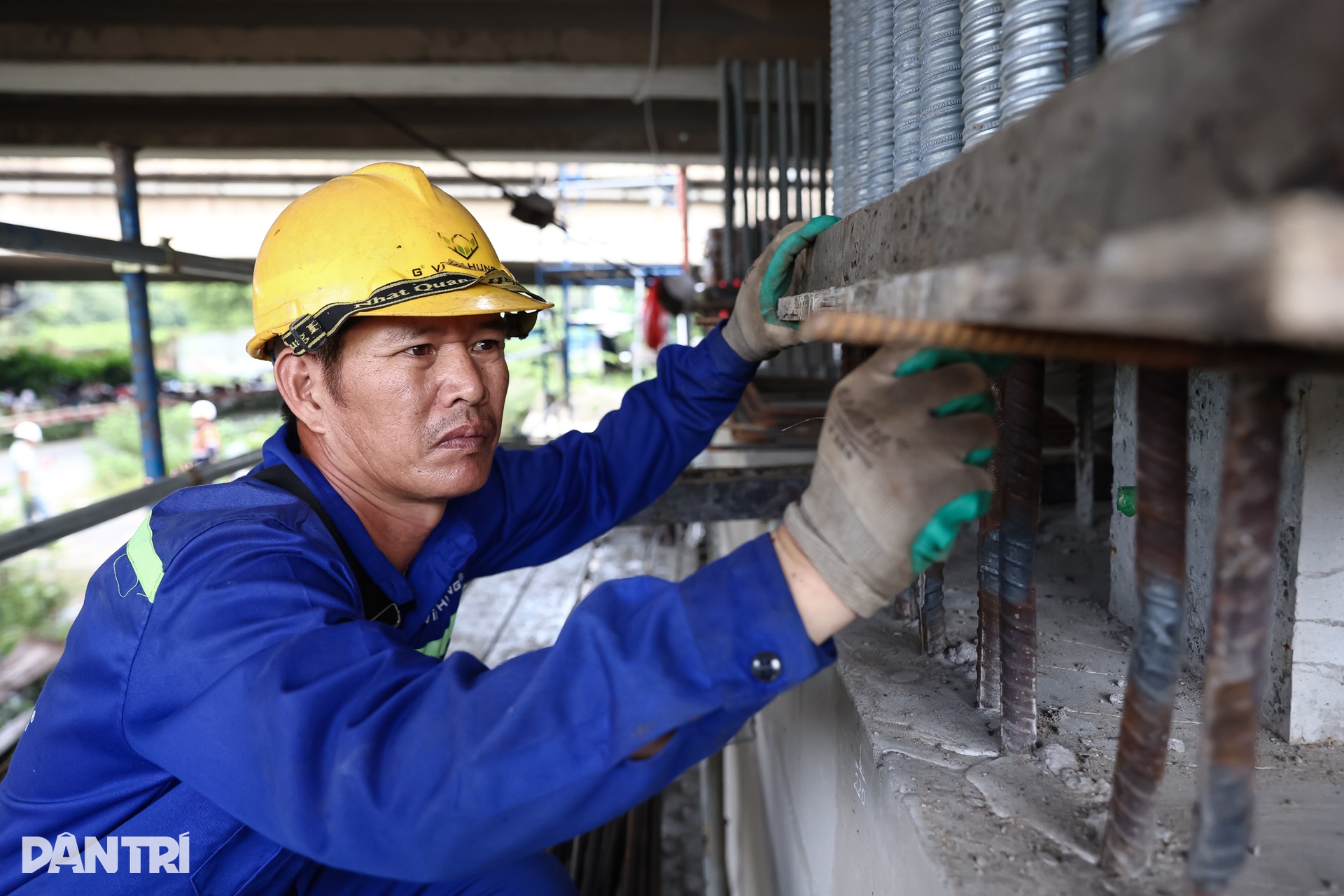 Thần đèn đã hoàn thành nâng cầu Bình Phước 1 ở TPHCM thêm 1,25m - 7