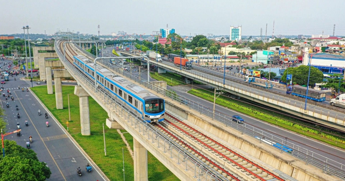 Metro số 1 hiện đạt 98% tổng khối lượng. là tuyến đường sắt đô thị đầu tiên của TPHCM sắp đưa vào vận hành (Ảnh: Hải Long).