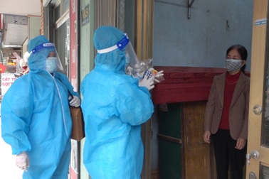 Người phương xa về Lào Cai ăn tết có bị cách ly không?