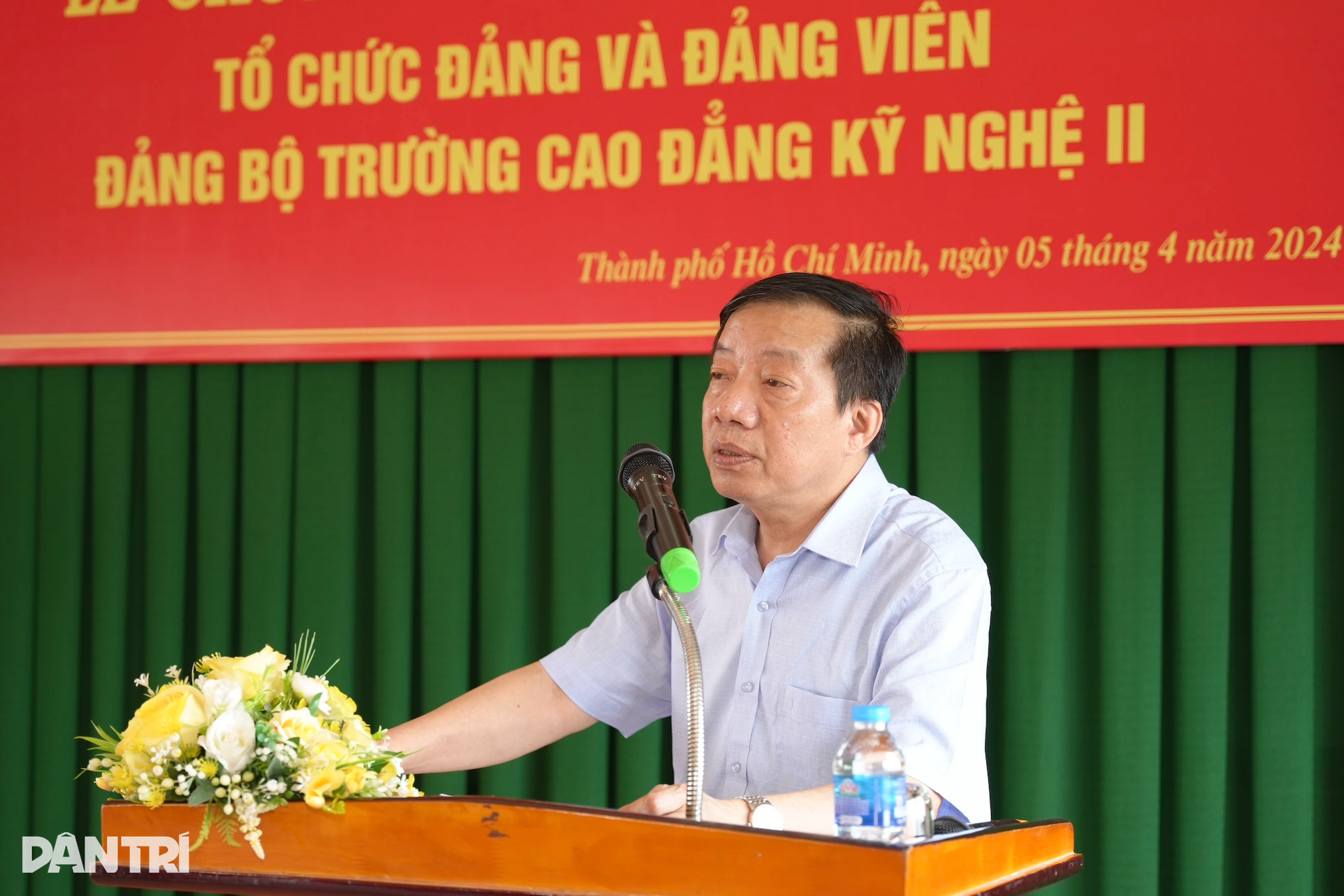 انڈسٹریل کالج II کی پارٹی کمیٹی کو وزارت محنت، باطل اور سماجی امور کی پارٹی کمیٹی کو منتقل کرنا - 1 Chuyển giao Đảng bộ Trường CĐ Kỹ nghệ II về Đảng ủy Bộ LĐ-TBXH - 1