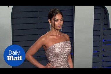 Shanina Shaik dự tiệc Oscars