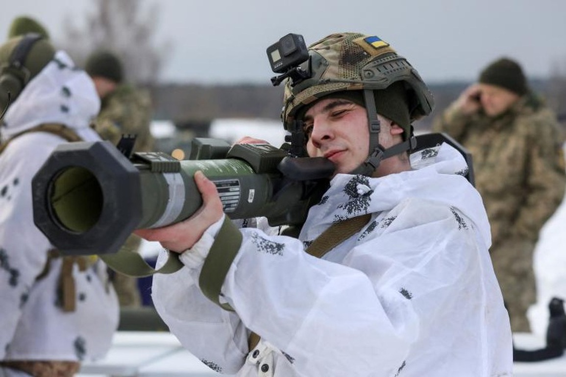 Belarus cáo buộc Ukraine đưa 10.000 quân và vũ khí hiện đại sát biên giới - 1 Belarus cáo buộc Ukraine đưa 10.000 quân và vũ khí hiện đại sát biên giới - 1