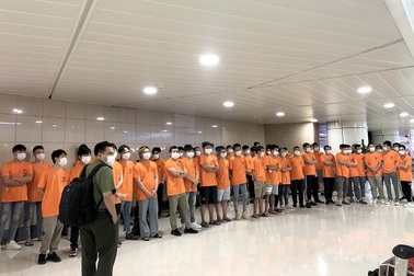 Công an TPHCM trục xuất 52 người nước ngoài nhập cảnh trái phép