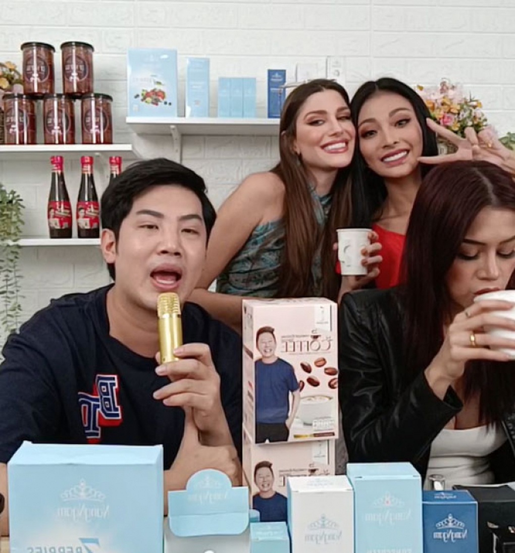 Sau thời gian livestream bán hàng, Hoa hậu Hòa bình mới có sự kiện đầu tiên - 3