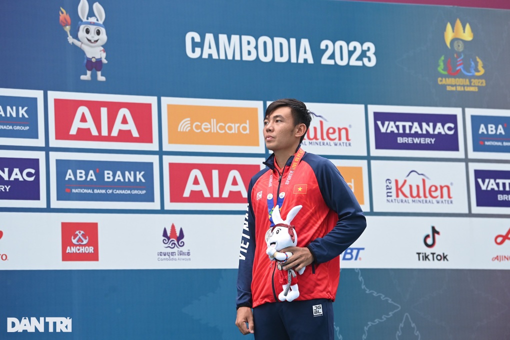 Nhật ký SEA Games 32 ngày 14/5: Việt Nam sở hữu 107 HCV, bỏ xa Thái Lan - 2 Nhật ký SEA Games 32 ngày 14/5: Việt Nam sở hữu 107 HCV, bỏ xa Thái Lan - 2
