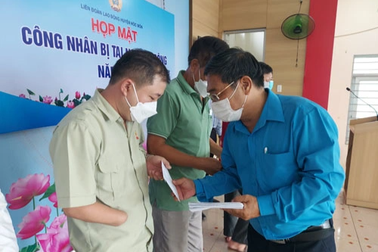 Lắp chi giả cho cho công nhân bị tai nạn lao động nặng