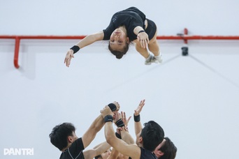Nhào lộn giữa không trung, aerobic Việt Nam hướng tới ngôi vương SEA Games