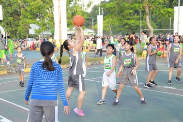 Sôi động Giải bóng rổ Học sinh Thành phố Hồ Chí Minh 2017 - 2018