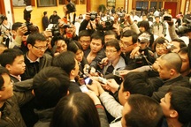 Báo chí có thể bị phạt 100 triệu đồng nếu đăng tin sai sự thật