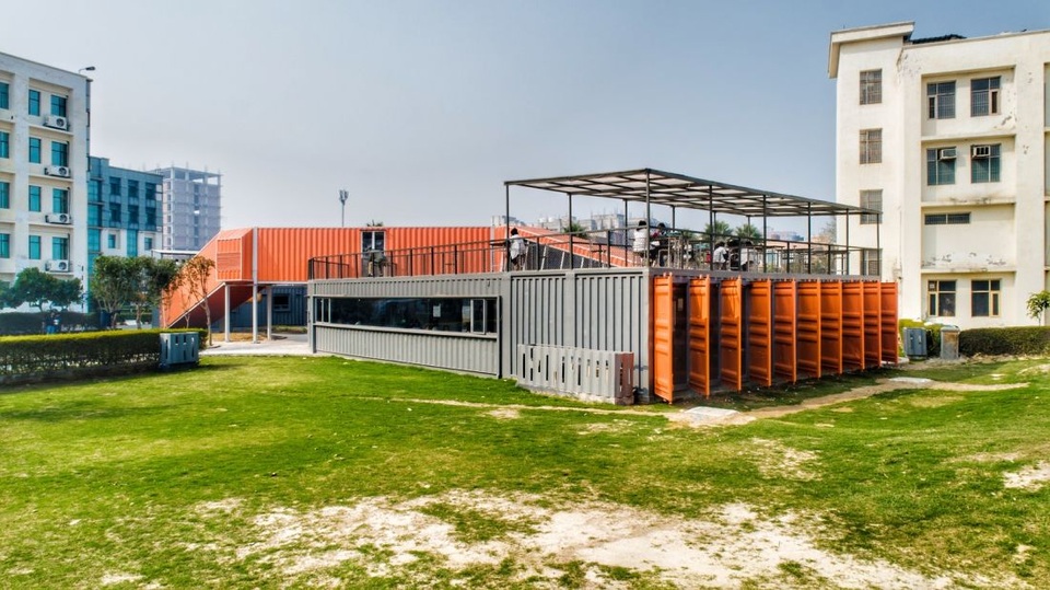Quán cà phê container độc nhất vô nhị trong khuôn viên trường đại học - 4 Quán cà phê container độc nhất vô nhị trong khuôn viên trường đại học - 4