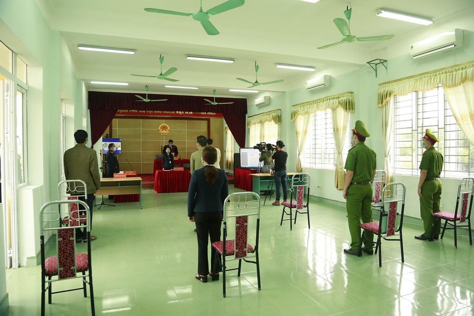 Bị phạt 9 tháng tù giam vì đánh người nhắc đeo khẩu trang - 1 Bị phạt 9 tháng tù giam vì đánh người nhắc đeo khẩu trang - 1